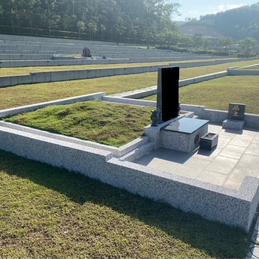 Qing Ming Festival (Honoring Ancestors and Filial Piety)