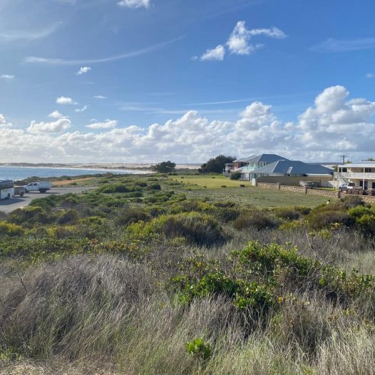 Is it Good Feng Shui to Live in a House facing and near to the Sea?